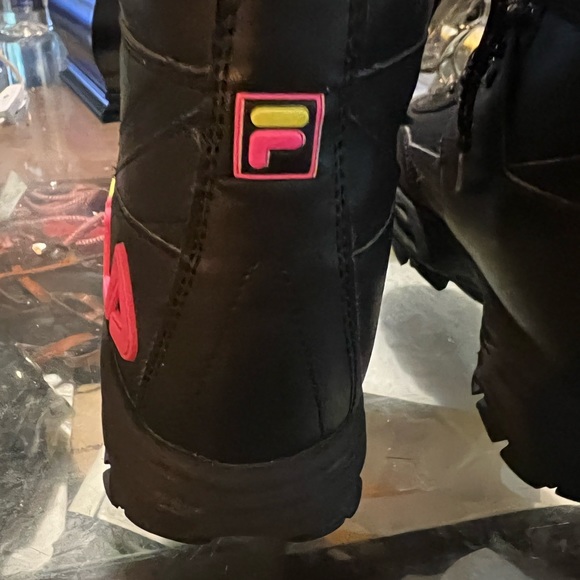 Fila Disruptir Boot - Picture 12 of 13
